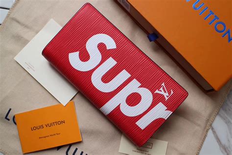 supreme and lv wallet